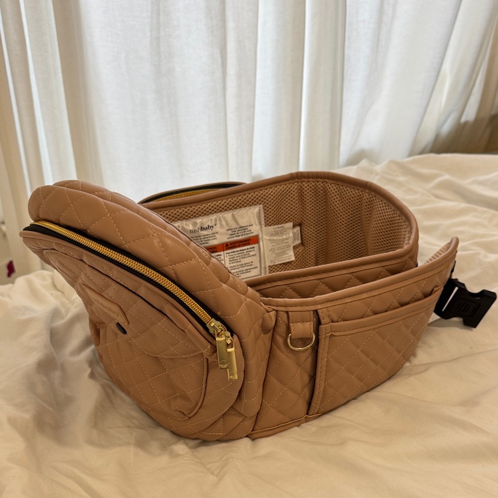 Tushbaby Hip Carrier